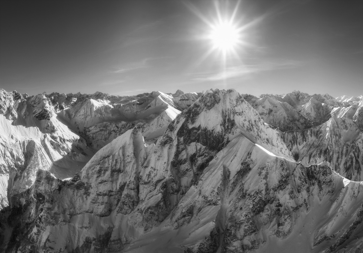 leinwand schwarz weiß wandbilder foto kaufen Allgäu Alpen Berge Winter Schnee verschneit Krottenkopf Höfats Nebelhorn Seealpsee Oberstdorf Oberallgäuer himmel sonne