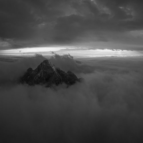leinwand schwarz weiß wandbilder foto kaufen Allgäu Alpen Berge Hinterstein Sonnenuntergang Nebelmeer Wolken Nebel Hochvogel Oberallgäu