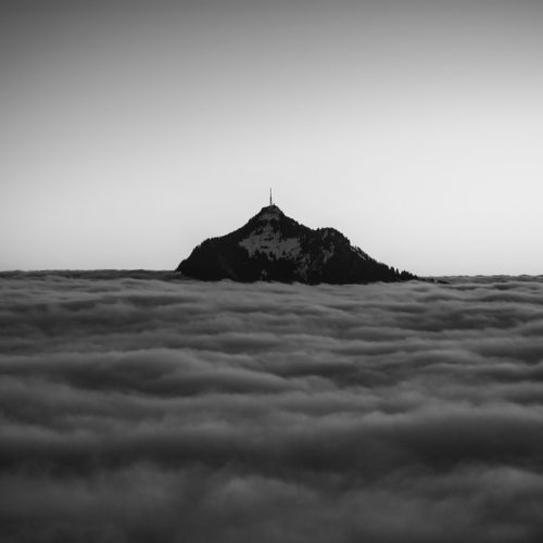 leinwand schwarz weiß wandbilder foto kaufen Allgäu Alpen Berge Winter Schnee Sonnenaufgang Grünten Grüntenhütte Kranzegg Burgberg Oberallgäu sonne
