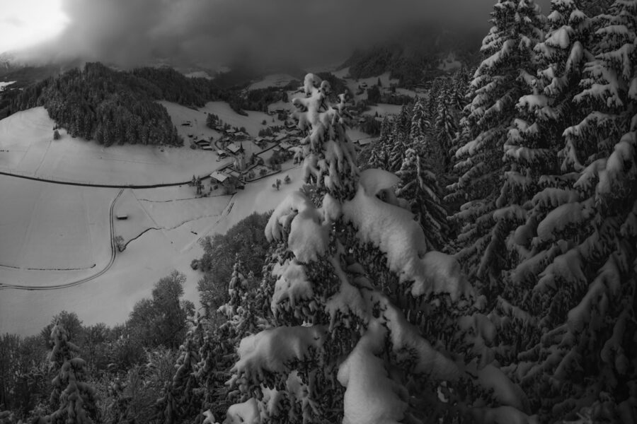 leinwand schwarz weiß wandbilder foto kaufen Allgäu Alpen Berge Winter Schnee verschneit Oberstdorf Wasach Tiefenbach Oberallgäu
