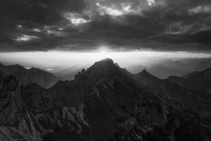 leinwand schwarz weiß wandbilder foto kaufen Tirol Lechtal Gimpel Rotflüh Sonnenaufgang Alpenglühen Fernpass Hahntenjoch sommer sonne