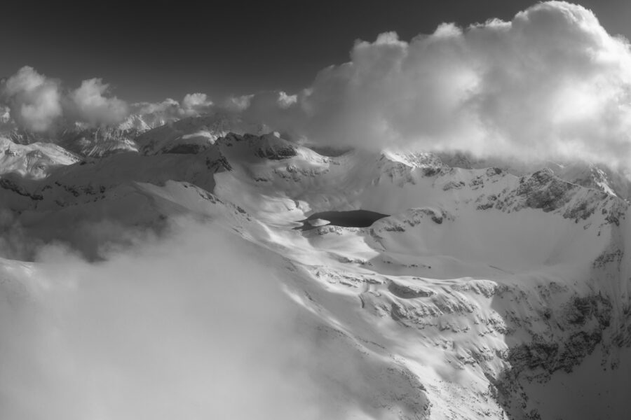 leinwand schwarz weiß wandbilder foto kaufen Allgäu Alpen Berge Hinterstein Schrecksee Bergsee Winter Schnee verschneit Oberallgäuer himmel sonne
