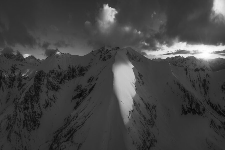 leinwand schwarz weiß wandbilder foto kaufen Allgäu Alpen Berge Winter Schnee verschneit Trettach Einödsbach Oberstdorf Oberallgäu Hochfrott Mädelegabel Sonnenunterganger himmel