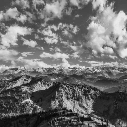 leinwand schwarz weiß wandbilder foto kaufen Allgäu Alpen Berge Oberstaufen Steibis Hochgrat Nagelfluh Oberallgäuer himmel sommer sonne