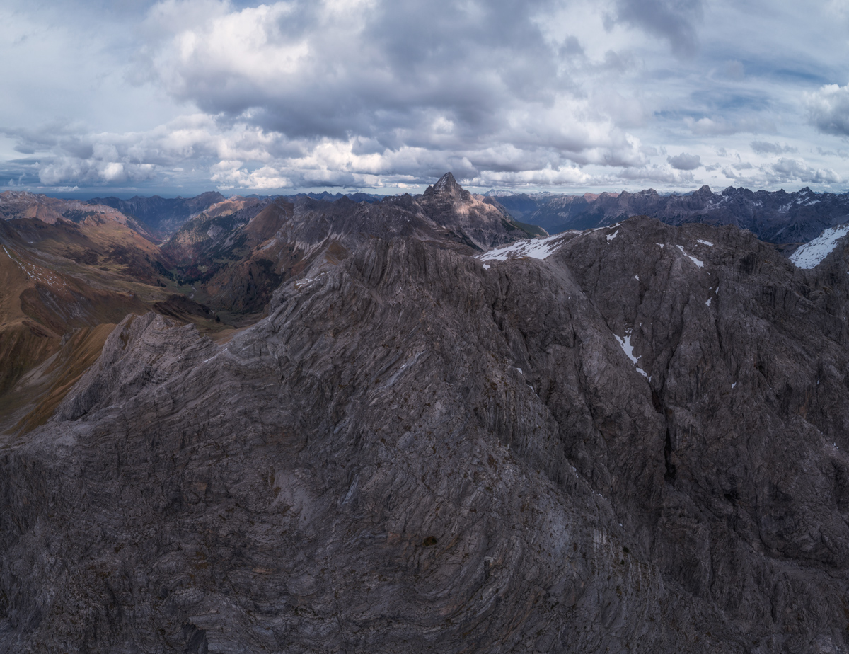 Hinterstein, Schneck und Hochvogel, Herbstliche Felsmassive - Bergfotografie Oberallgäu