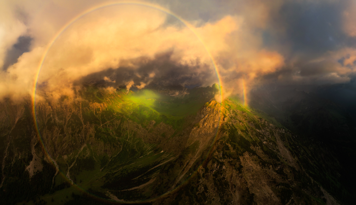Hinterstein, Regenbogen über dem Schrecksee, Gewitterstimmung - Bergfotografie Oberallgäu