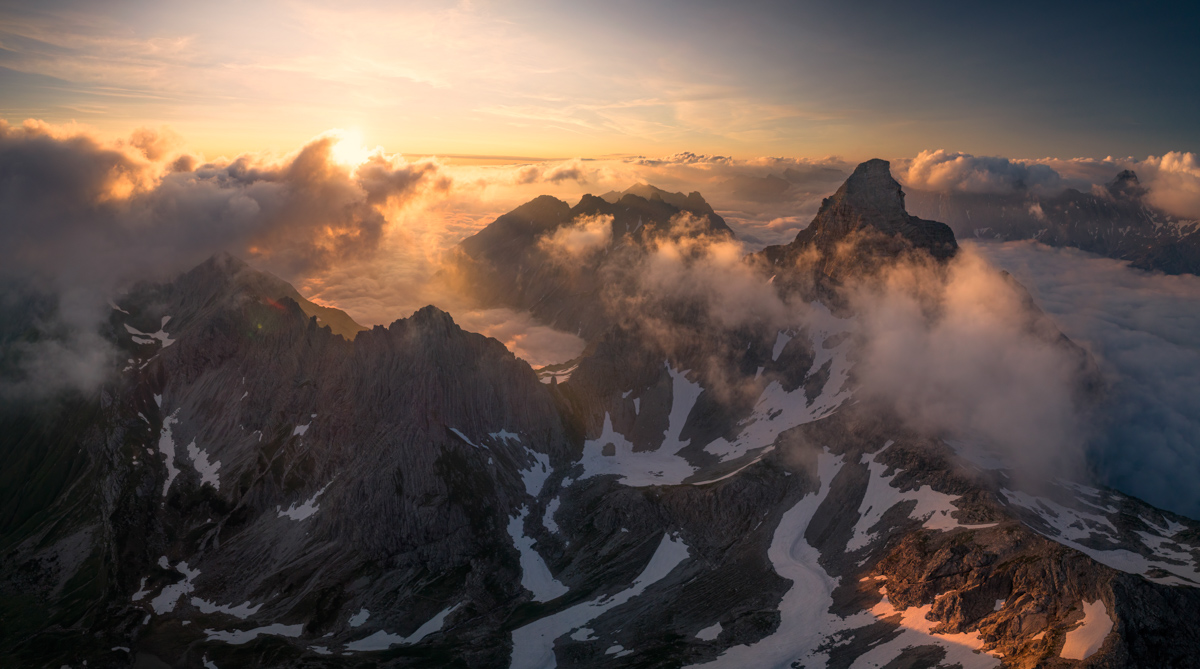Hinterstein, Hochvogel im Frühling, Goldenes Abendlicht - Bergfotografie Allgäu