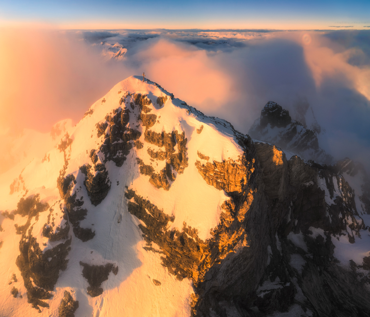 Hinterstein, Hochvogel, Sonnenaufgang im Tiefschnee - Bergfotografie Oberallgäu