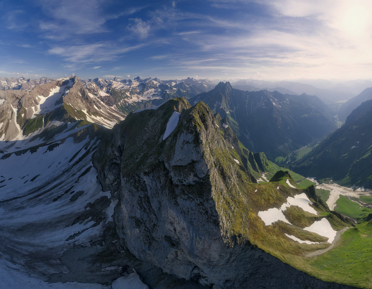 Hinterstein, Frühlingspanorama über Schneck, Großer Wilder und Höfats mit letztem Schnee, Bergfrühling - Bergfotografie