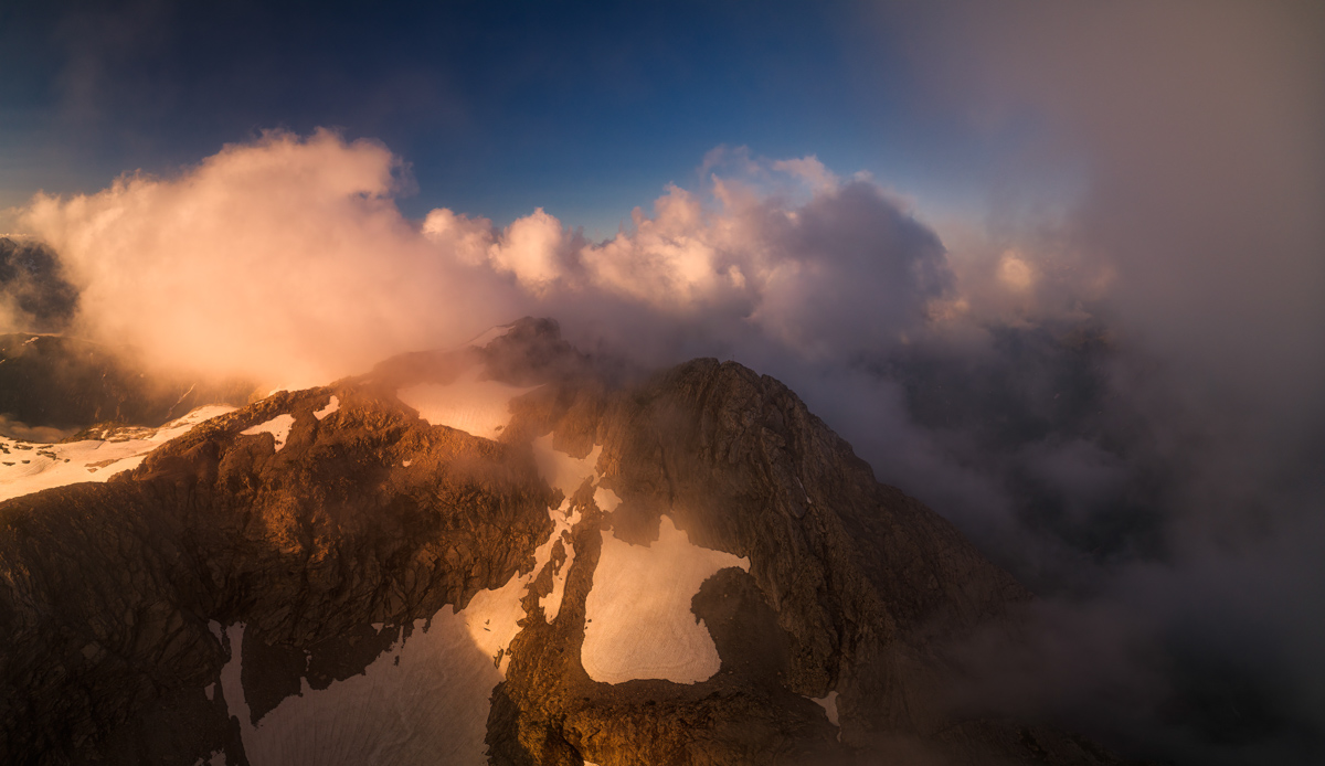 Hinterstein, Schneck und Großer Wilder, Frühlingsgipfel in Wolken - Landschaftsfotografie Allgäu
