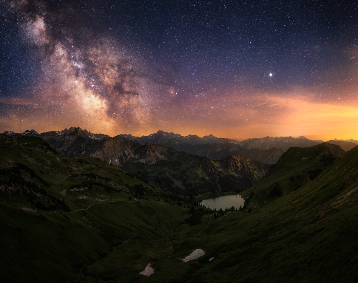 Oberstdorf, Milchstraße über dem Seealpsee, Sommernacht - Nachtfotografie Oberallgäu