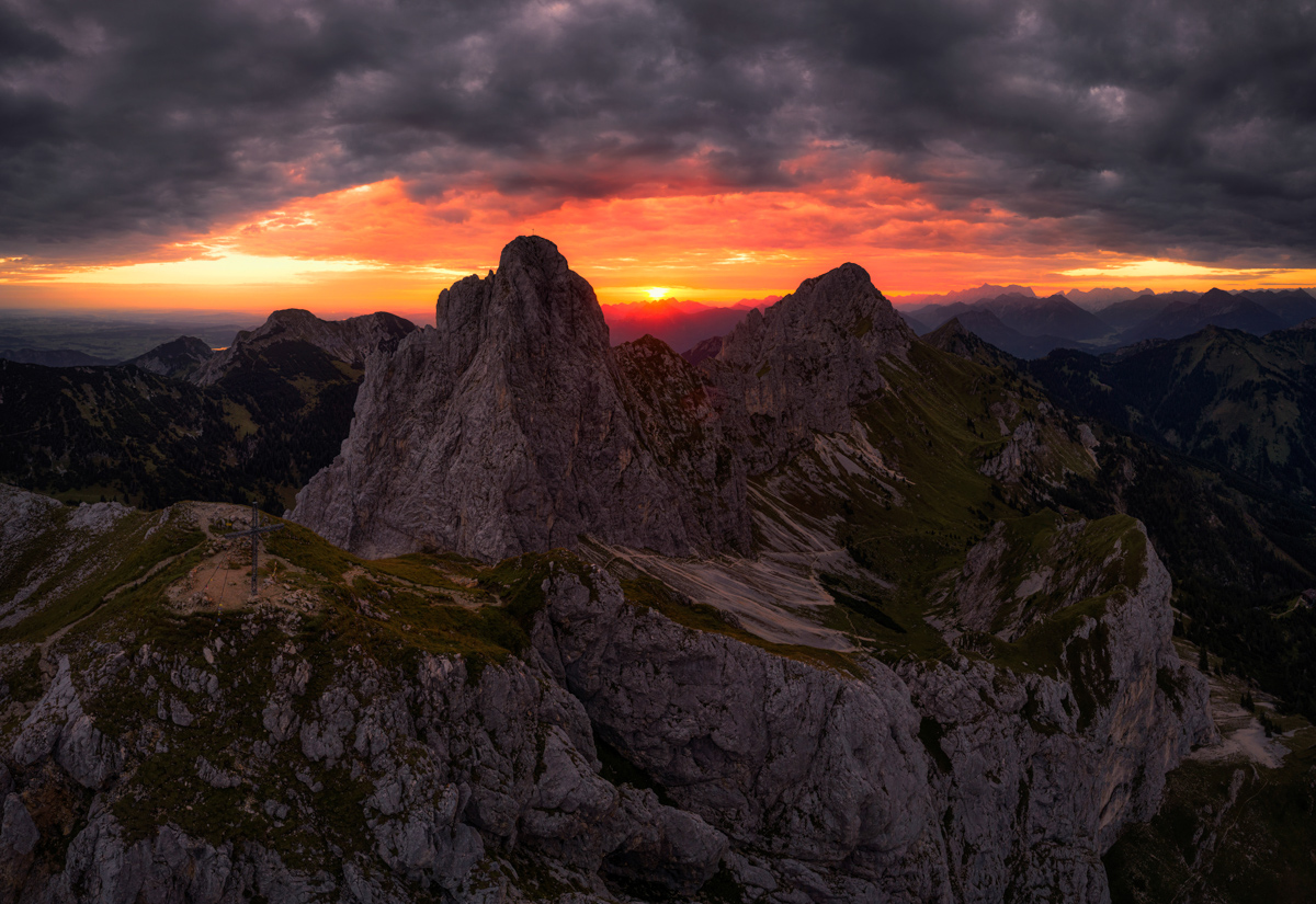 Lechtal, Gimpel und Rotflüh im Alpenglühen, Brennender Sonnenaufgang - Landschaftsfotografie Tirol