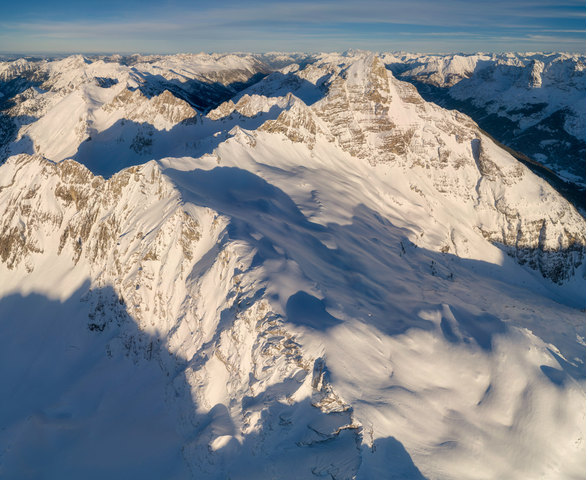 Hinterstein, Giebel und Schneck, Verschneites Gipfelpanorama im Sonnenschein - Landschaftsfotografie Allgäu