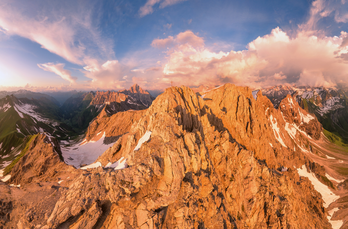Oberstdorf, Großer Wilder im Alpenglühen, Felsmassiv bei Sonnenuntergang - Landschaftsfotografie Oberallgäu