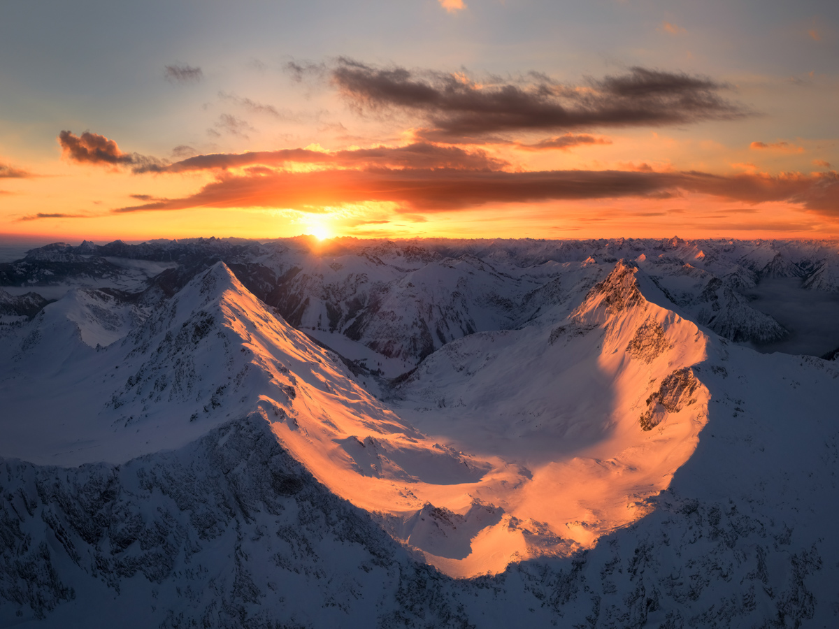 Hinterstein, Gaishorn und Rauhorn im Alpenglühen, Winterlicher Sonnenaufgang über dem Vilsalpsee - Landschaftsfotografie