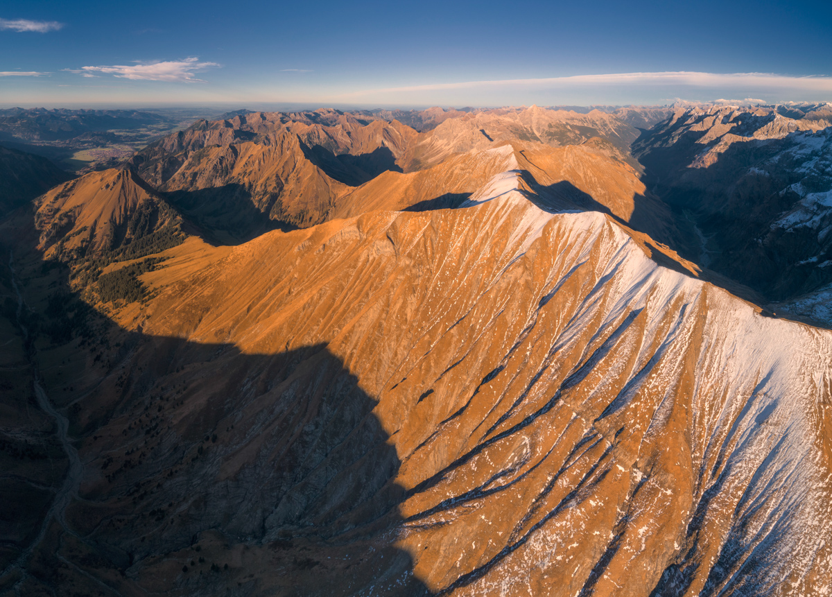 Oberstdorf, Höfats und Krottenkopf im goldenen Herbstlicht, Alpenglühen über den Allgäuer Hochalpen - Landschaftsfotografie