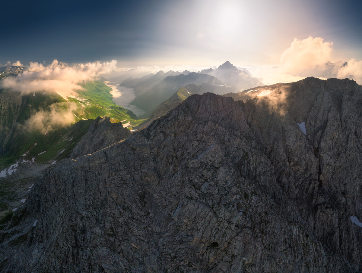 Hinterstein, Großer Wilder und Hochvogel bei Sonnenaufgang, Morgenlicht über dem Hintersteiner Tal - Landschaftsfotografie