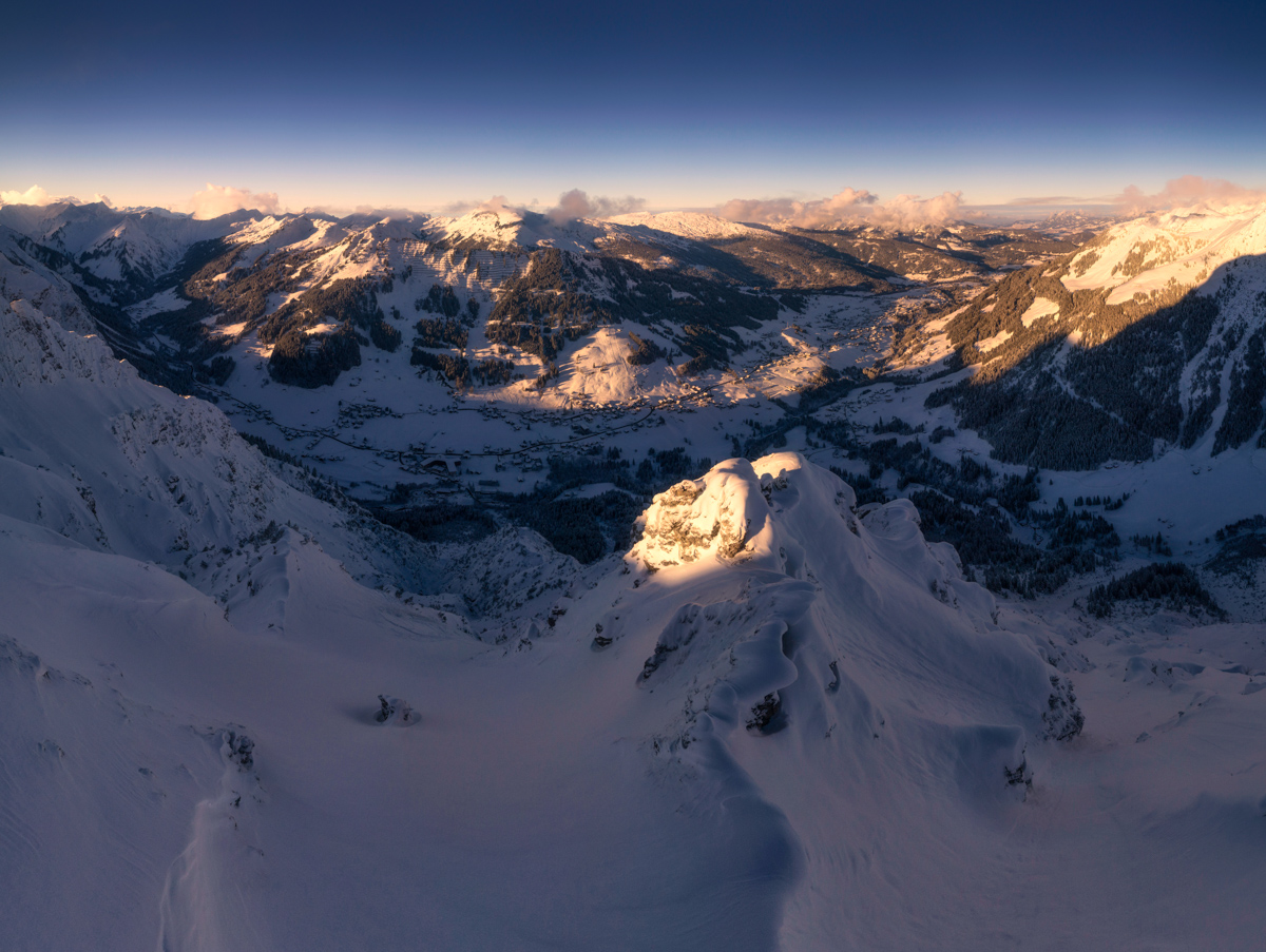 Ponten und Bschießer, Winterlicher Sonnenuntergang über Hinterstein, Verschneite Gipfel im Abendlicht