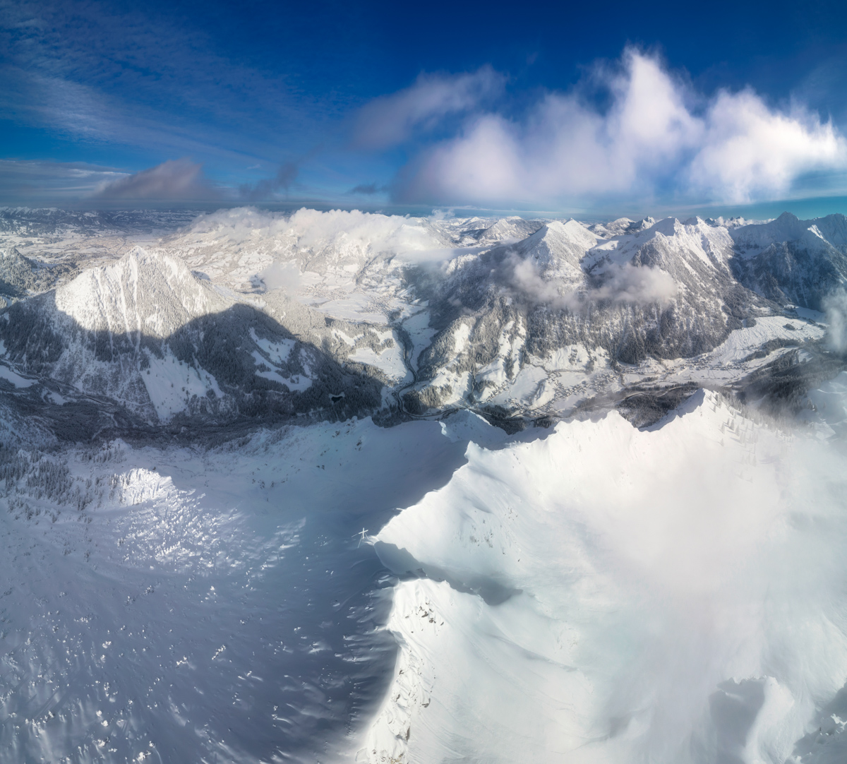 Hinterstein, Breitenberg und Ponten im Schnee, Winterluftbild - Bergfotografie Allgäu