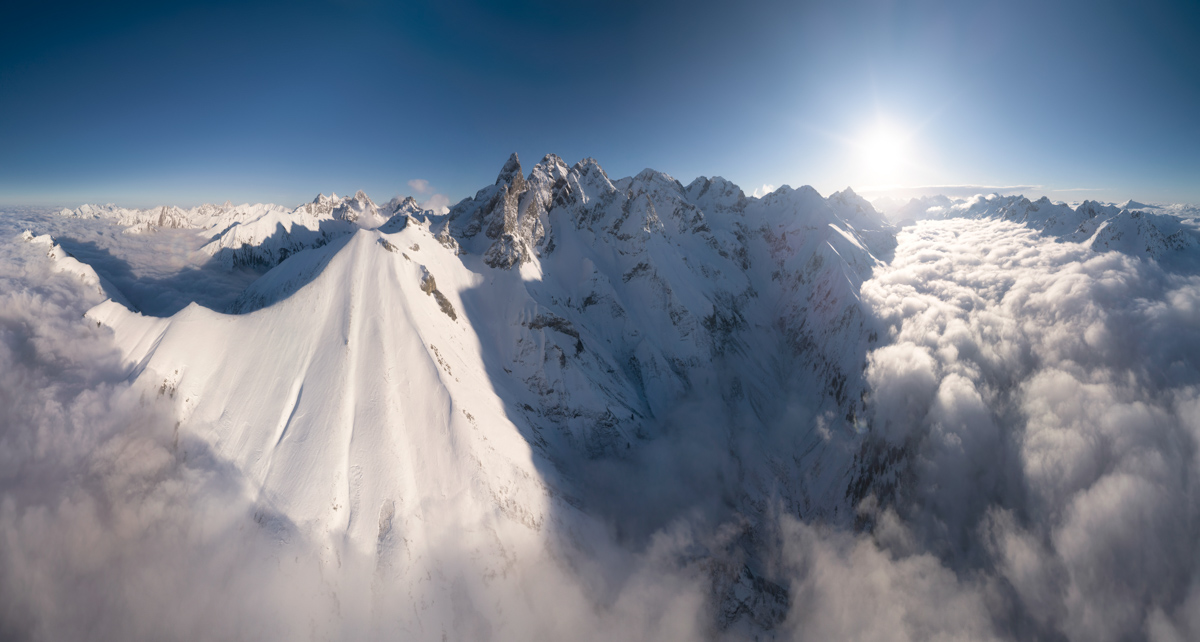 Oberstdorf, Trettach und Mädelegabel über dem Wolkenmeer, Wintergipfel - Bergfotografie Allgäu