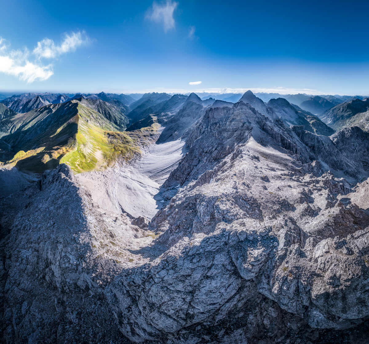 Oberstdorf, Krottenkopf und Hornbachkette, Felsgipfel im Sommer - Bergfotografie Allgäu