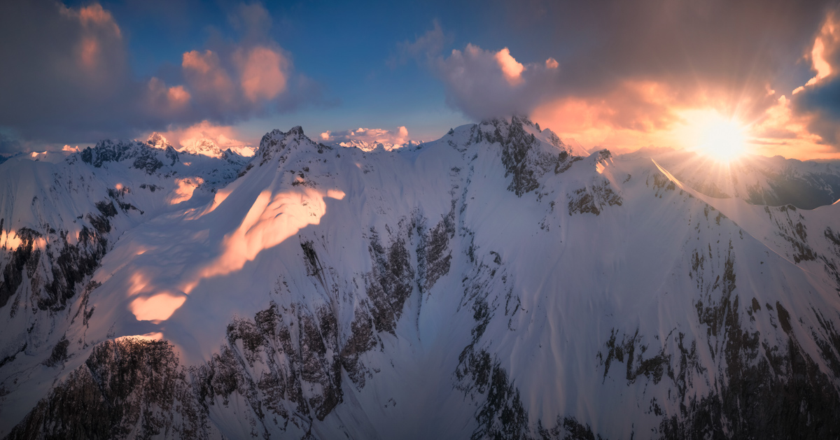 Oberstdorf, Sonnenuntergang an Trettach und Hochfrott, Winterglühen - Bergfotografie Allgäu