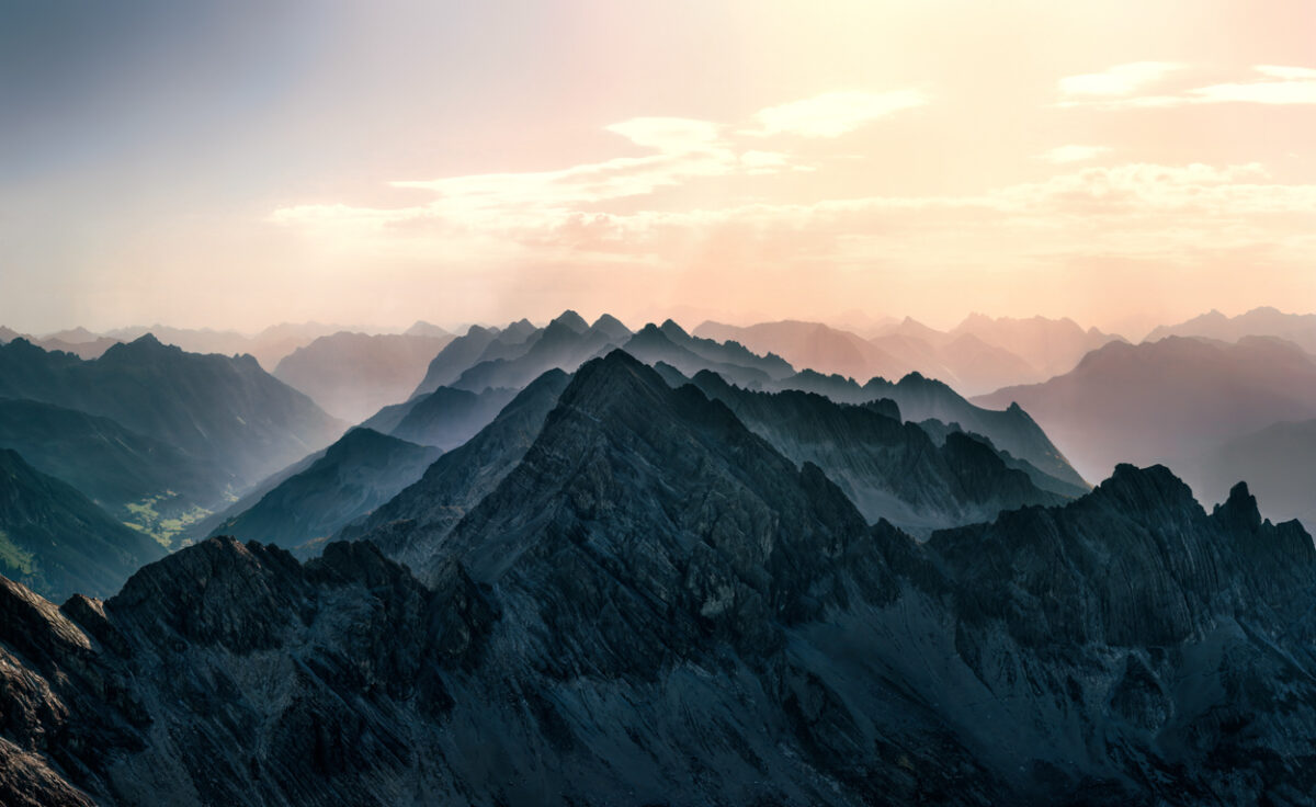 Großer Krottenkopf, Bergsilhouetten der Hornbachkette, Marchspitze - Bergfotografie Lechtal