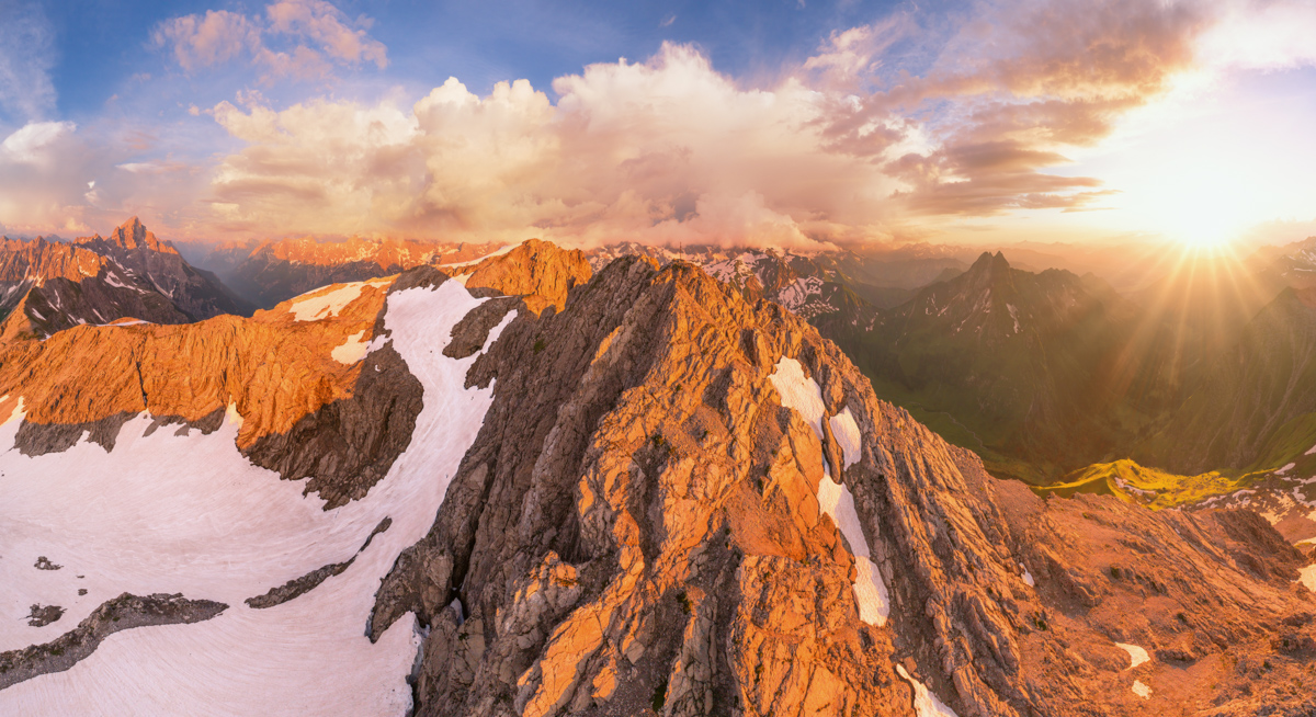 Alpenglühen am Bieberkopf, Sonnenuntergang bei Bad Hindelang, Bergfotografie Allgäu