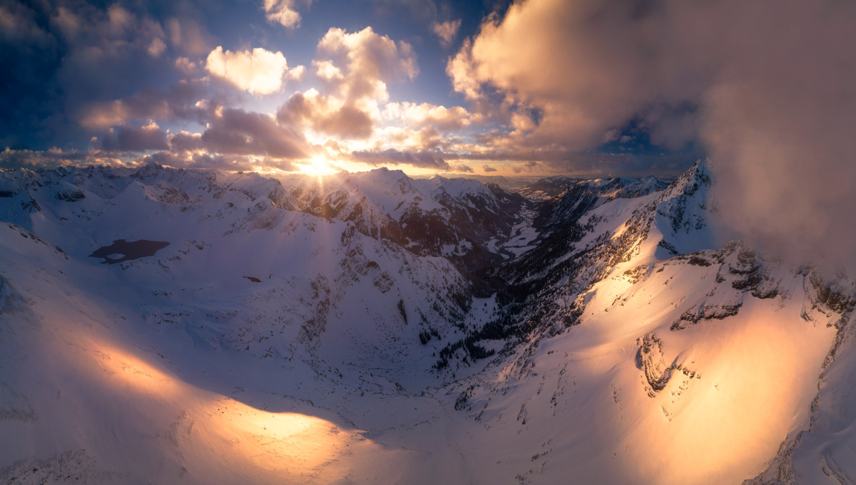 Hinterstein, Verschneites Winterpanorama am Schrecksee, Sonnenuntergang - Bergfotografie Allgäu
