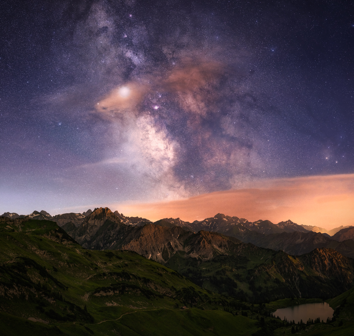 Oberstdorf, Seealpsee unter der Milchstraße, Sternenacht - Nachtfotografie Allgäu