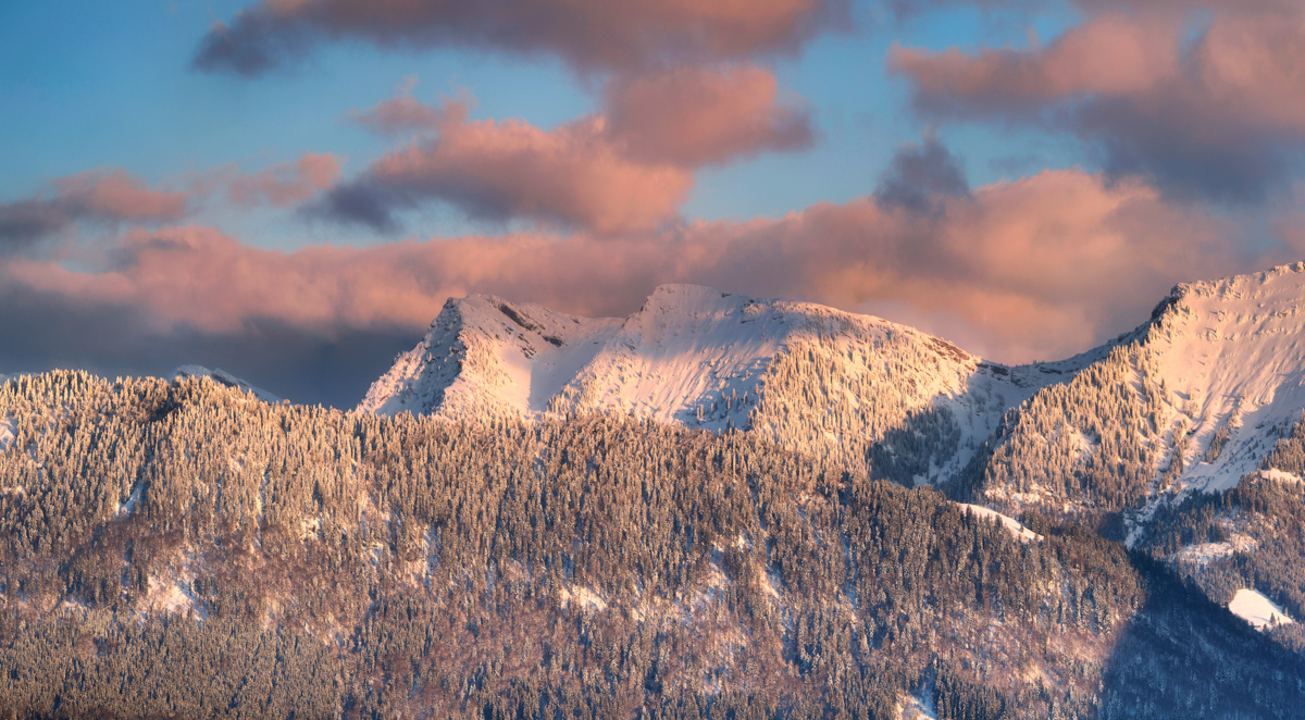 Oberstaufen, Alpenglühen am Hochgrat, Winterabend über der Nagelfluhkette - Bergfotografie Allgäu
