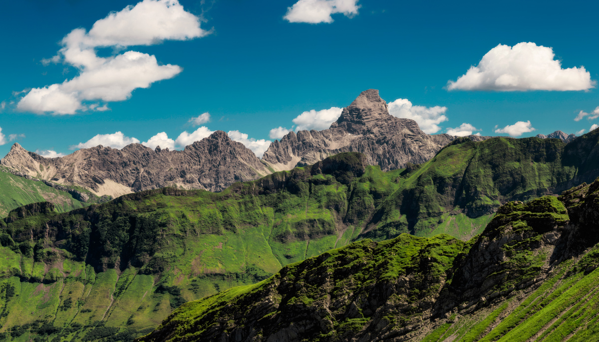 Hinterstein, Hochvogel im Sommerlicht, Blick vom Nebelhorn - Landschaftsfotografie Allgäu