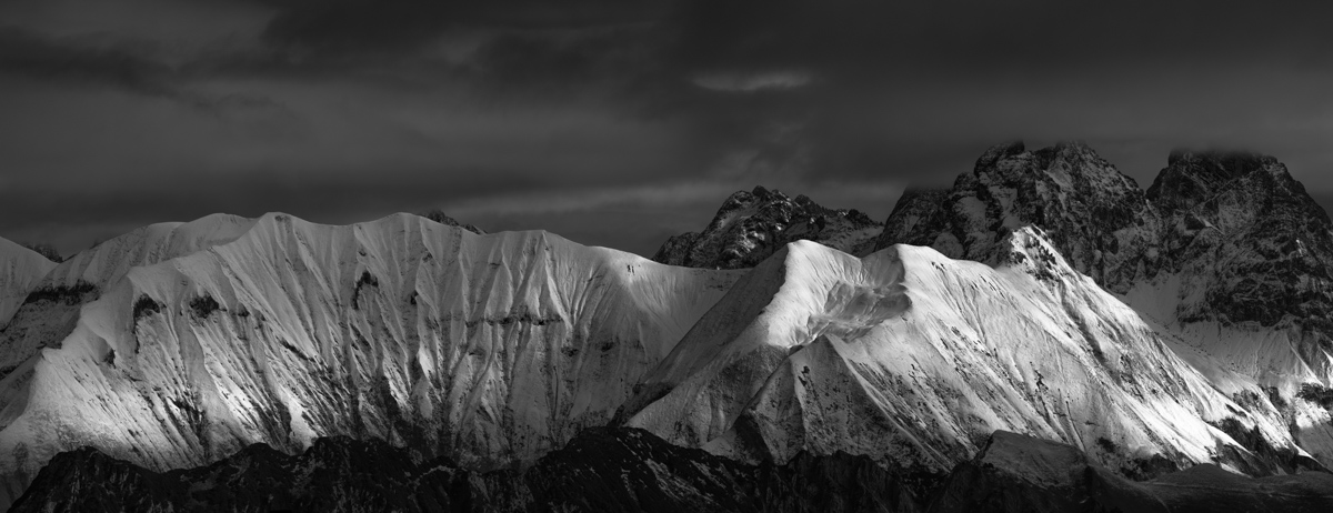Oberstdorf, Trettach und Mädelegabel, Licht und Schatten im Wintergebirge - Bergfotografie Allgäu