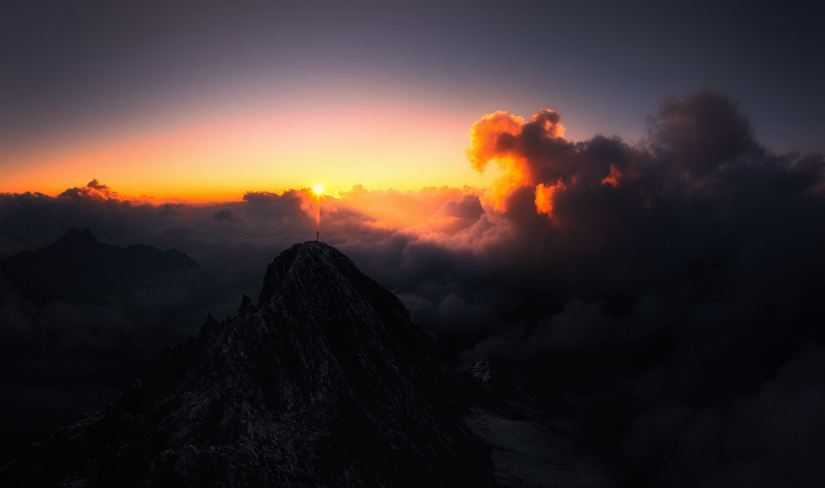 Hinterstein | Großer Wilder und Höfats | Wolkenmeer | Lichtdurchbruch - Landschaftsfotografie Allgäu
