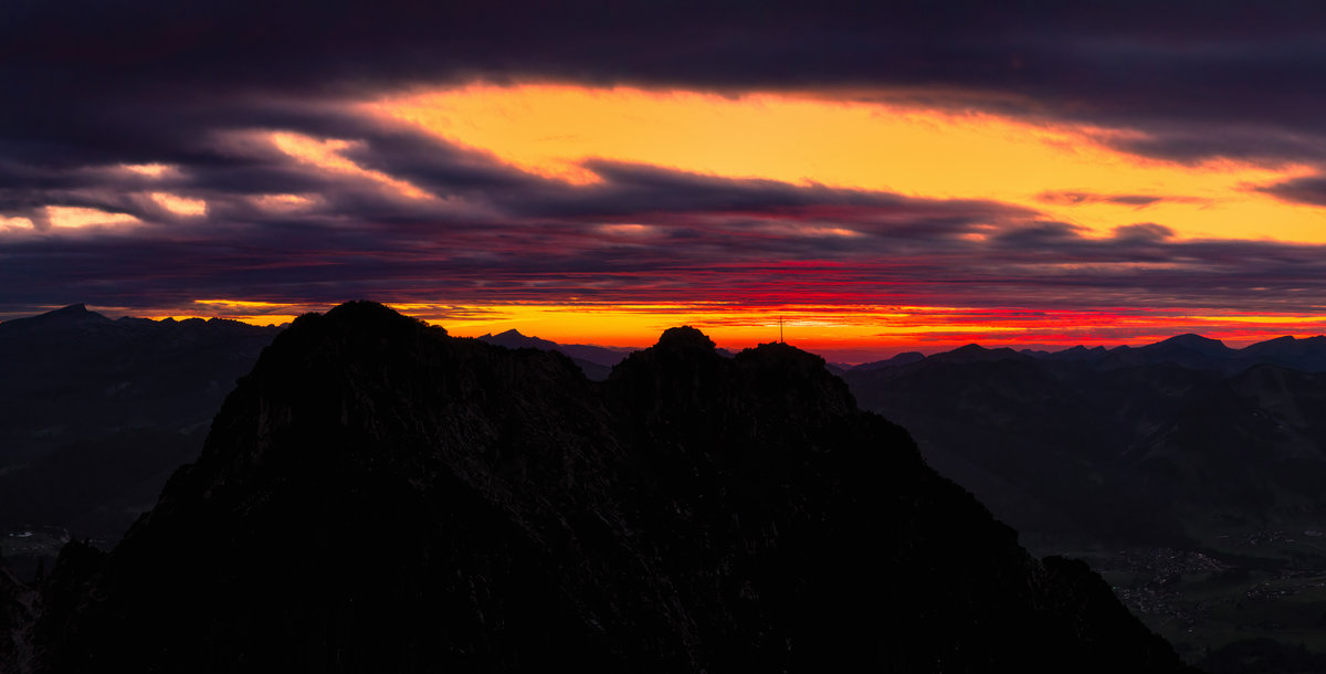 Höfats | Bergsilhouette | Feuerhimmel | Dämmerung - Bergfotografie Allgäu