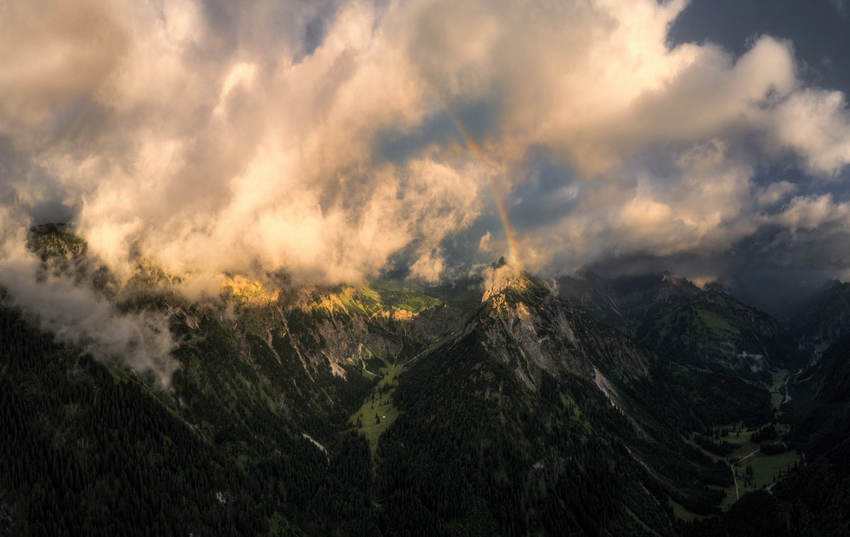 Panorama Allgäu Alpen Berge Hinterstein Sommer Schrecksee Bergsee Oberallgäu Regenbogen Unwetter Gewitter Orange