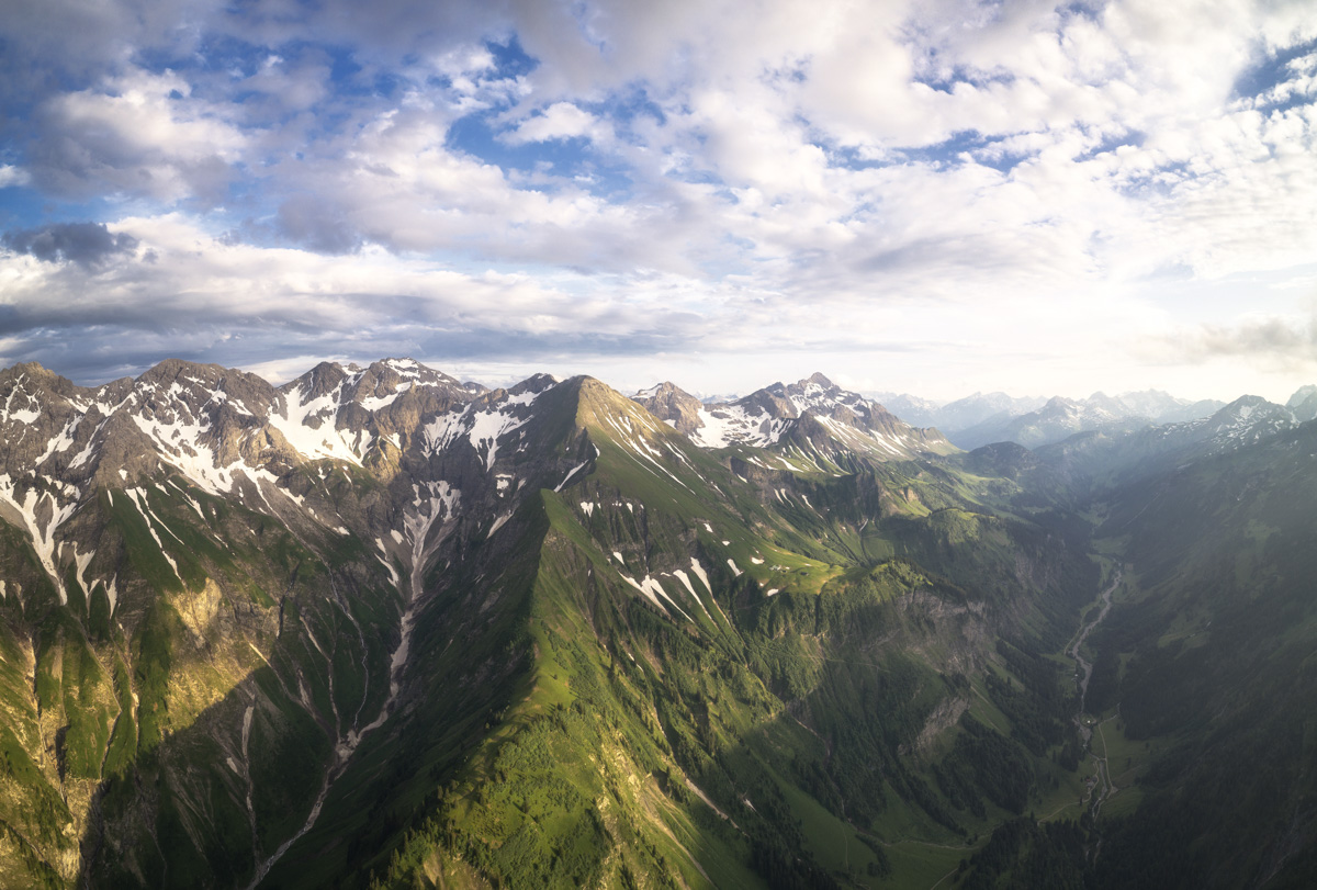 Bergbilder berg bilder Allgäu Alpen Berge Oberstdorf Sommer grün blauer himmel sonne