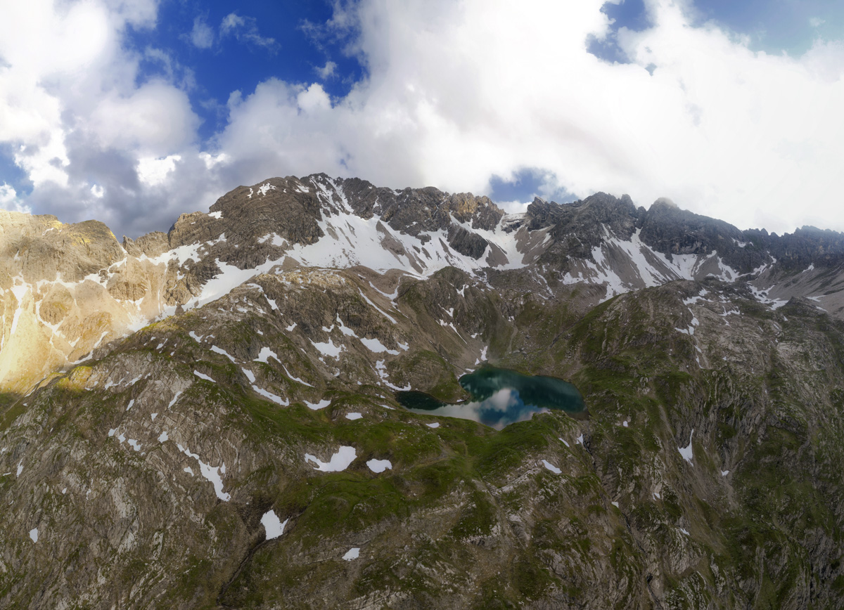 Bergbilder berg bilder Tirol Lechtal Bergsee Hochalpen Fernpass Hahntenjoch grün blauer himmel frühling sonne