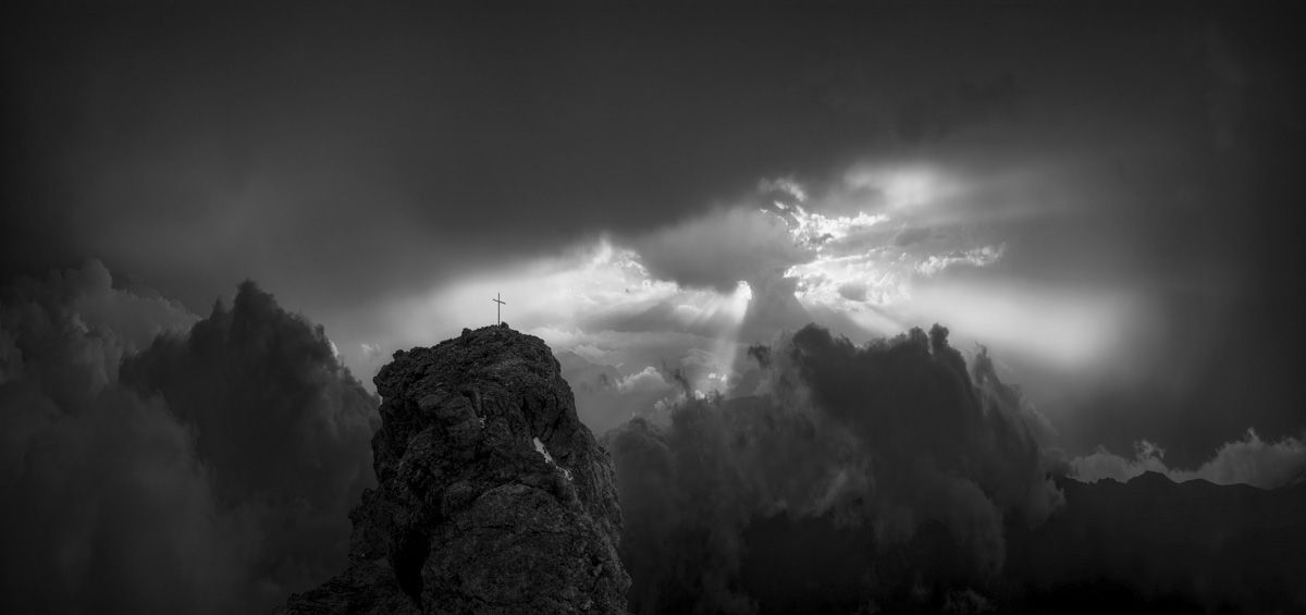 Panorama Allgäu Alpen Berge Oberstdorf Sommer Nebel Nebelmeer Oberallgäu orange schwarz