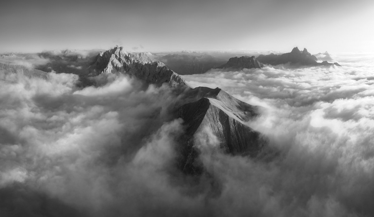 leinwand schwarz weiß wandbilder foto kaufen Allgäu Alpen Berge Krottenkopf Fürschießer Sommer Obheiter Sonnenuntergang Oberstdorf Oberallgäuer himmel sonne