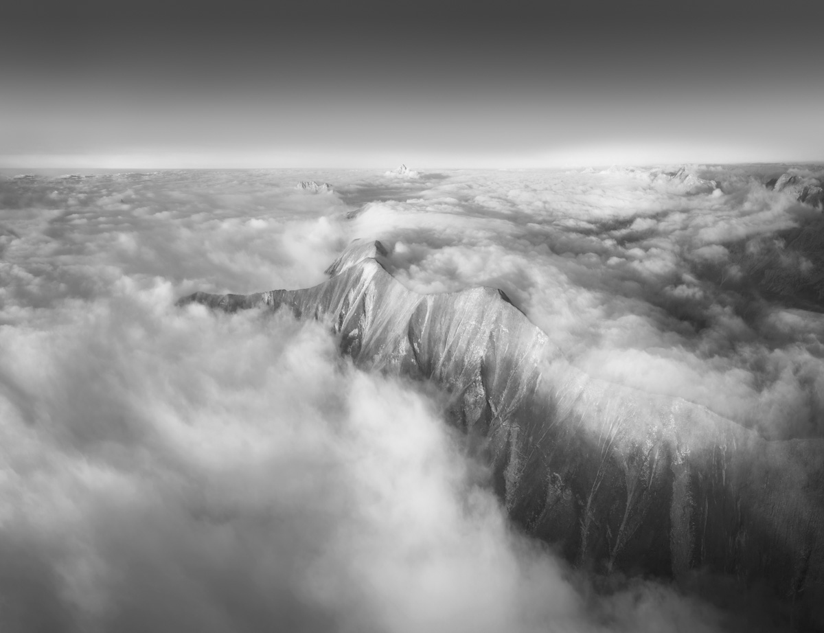 leinwand schwarz weiß wandbilder foto kaufen Allgäu Alpen Berge Oberstdorf Sommer Oberallgäu Nebelmeer Berge Hornbachkettee himmel sonne