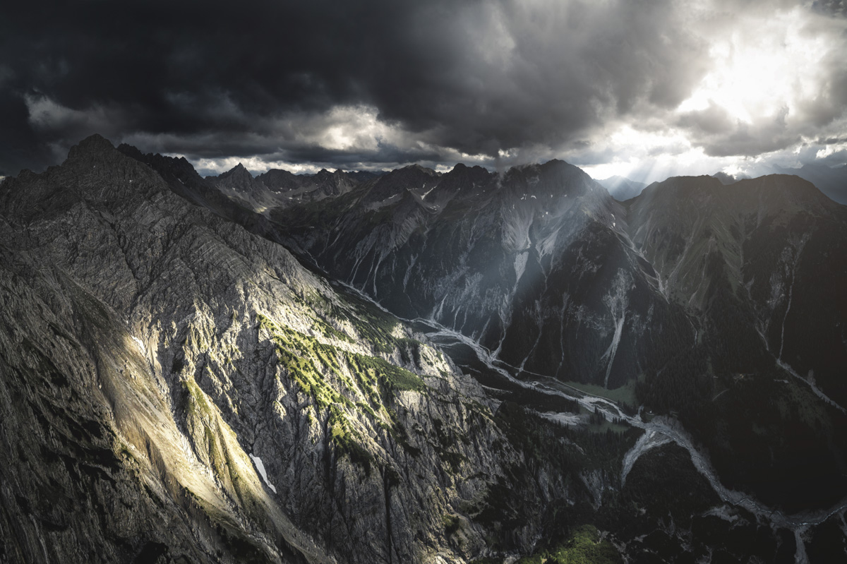 Bergbilder berg bilder Tirol Lechtal Hochalpen Sommer Fernpass Hahntenjoch schwarz