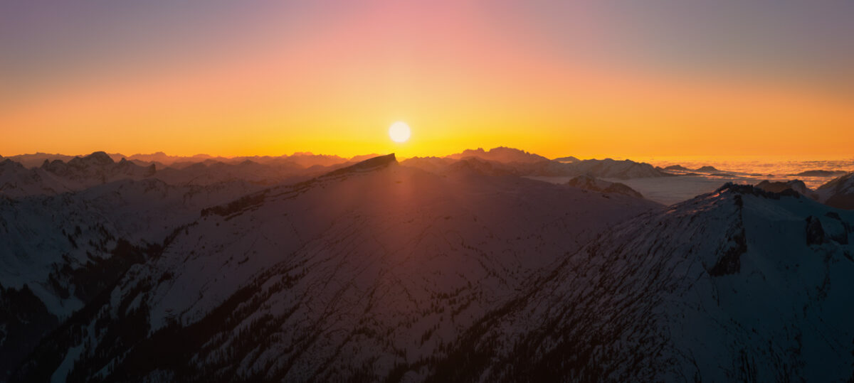 Großer Ifen Kleinwalsertal Sonnenuntergang Sonne orange blau
