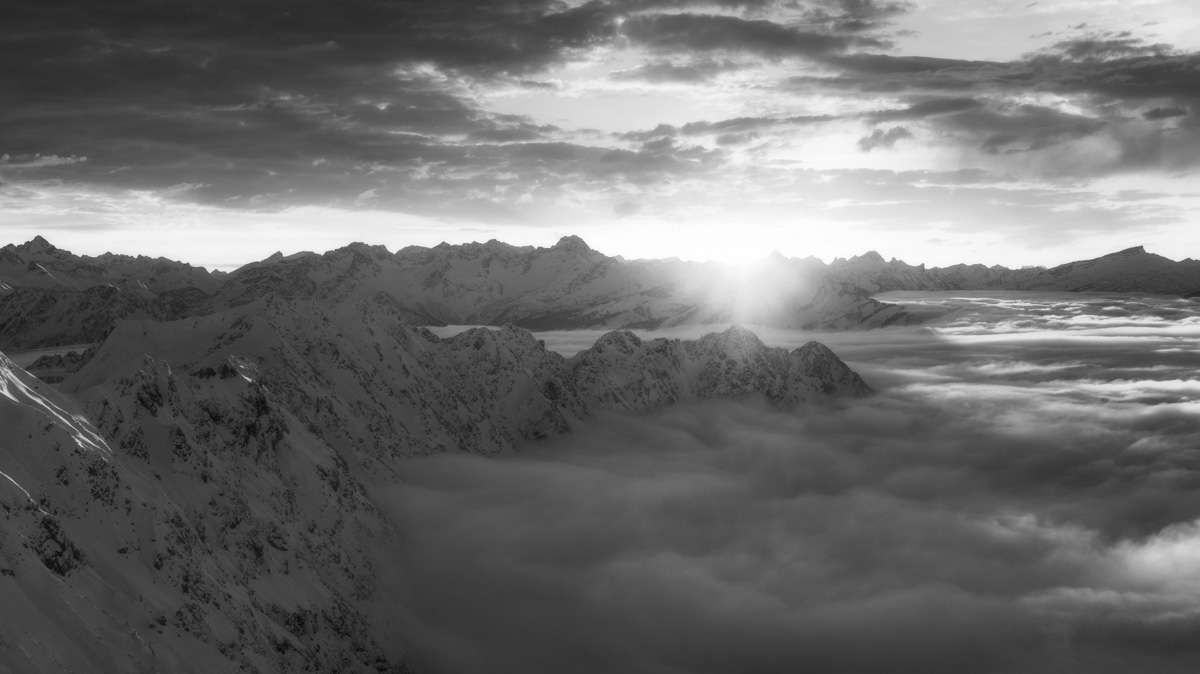 Bergbilder berg bilder Allgäu Alpen Berge Winter Schnee verschneit Sonnenuntergang Alpenglühen Seealpsee Nebelhorn Ifen Oberstdorf blau rot orange sonne