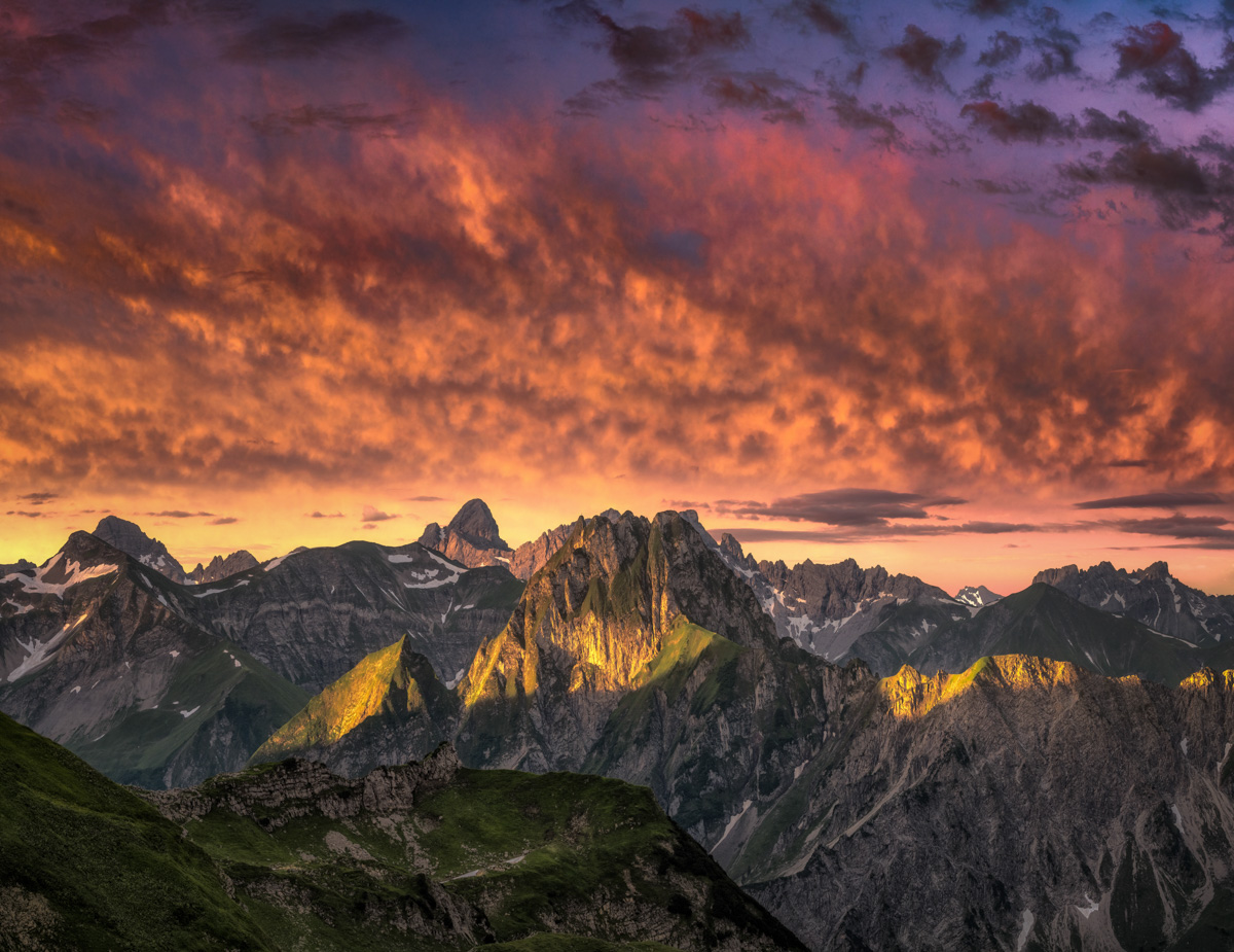 landschafts bild landschaftsbilder Allgäu Alpen Berge Oberstdorf Sommer Alpenglühen Sonnenaufgang Höfats Krottenkopf Kratzer Oberallgäu orange rot blau sonne
