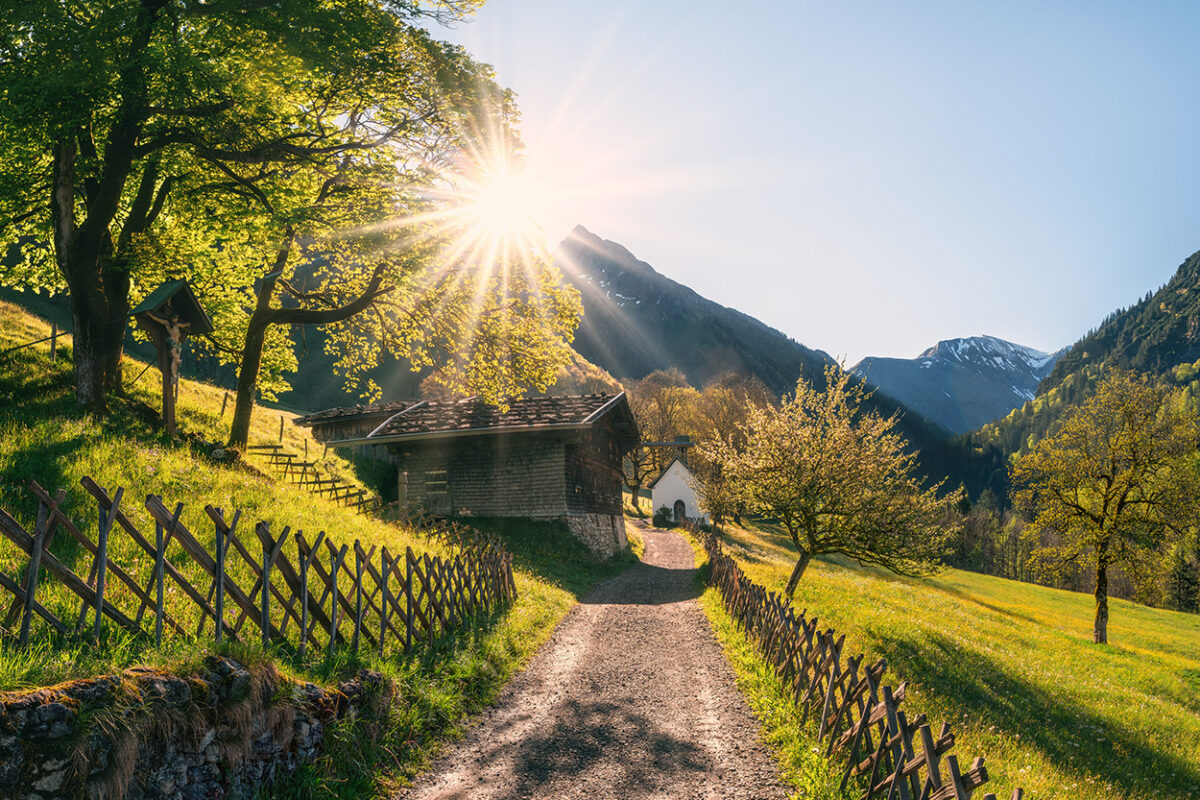 Frühling gerstruben Allgäu Berge Höfats blau grün Dietersbach Oberstdorf dietersberg