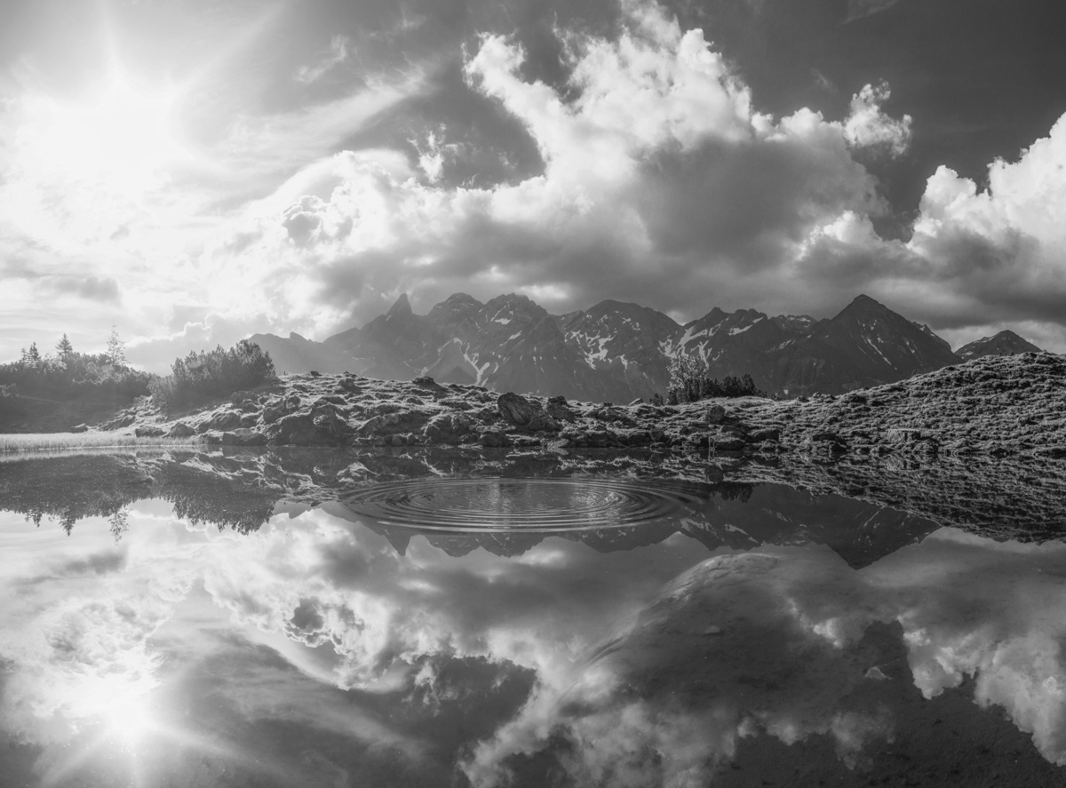 landschaftsbild Allgäu Alpen Berge Oberstdorf Guggersee Bergsee Trettach Mädelegabel Hochfrottspitze Sommer Oberallgäu grün blauer himmel sonne
