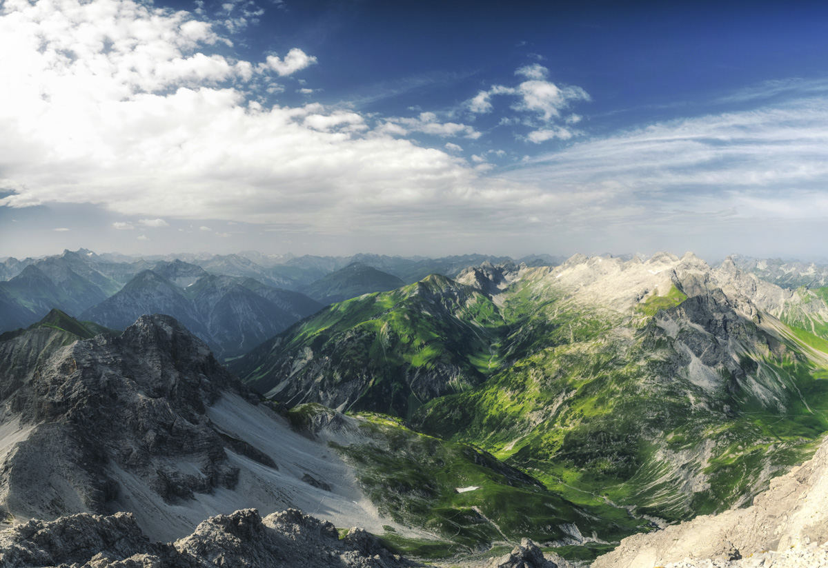 landschaftsbild Allgäu Alpen Berge Oberstdorf Sommer Krottenkopf Krottenspitze Hornbach Kette Kemptner Hütte Oberallgäu grün blauer himmel sonne